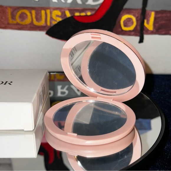 Dior, pink, quilted, gold, accent, compact mirror New with box, - Picture 4 of 7